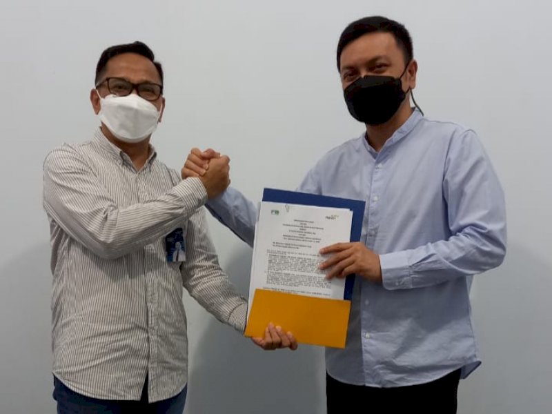 Penyerahan kerjasama PDAM Wajo dengan Bank Mandiri. 