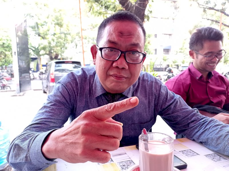 Direktur PUKAT Sulsel Farid Mamma. 