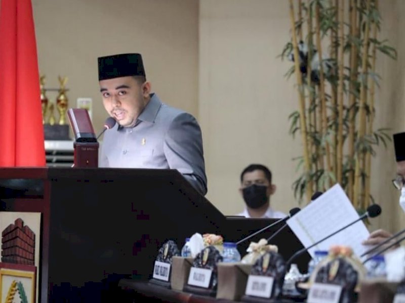 Andi Suharmika. 