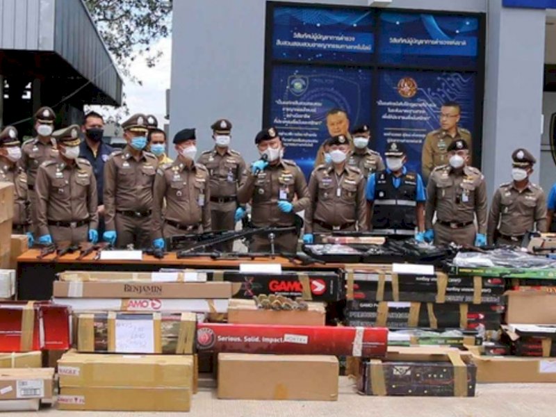 Kepolisian Thailand menggungkap penjualan senjata Ilegal, dalam konferensi persnya mereka mengakui jika Indonesia juga memasok senjata tersebut (int)