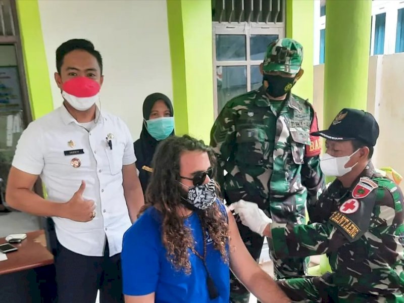 Vaksinasi digelar di Kelurahan Pallantikang, Bantaeng. 