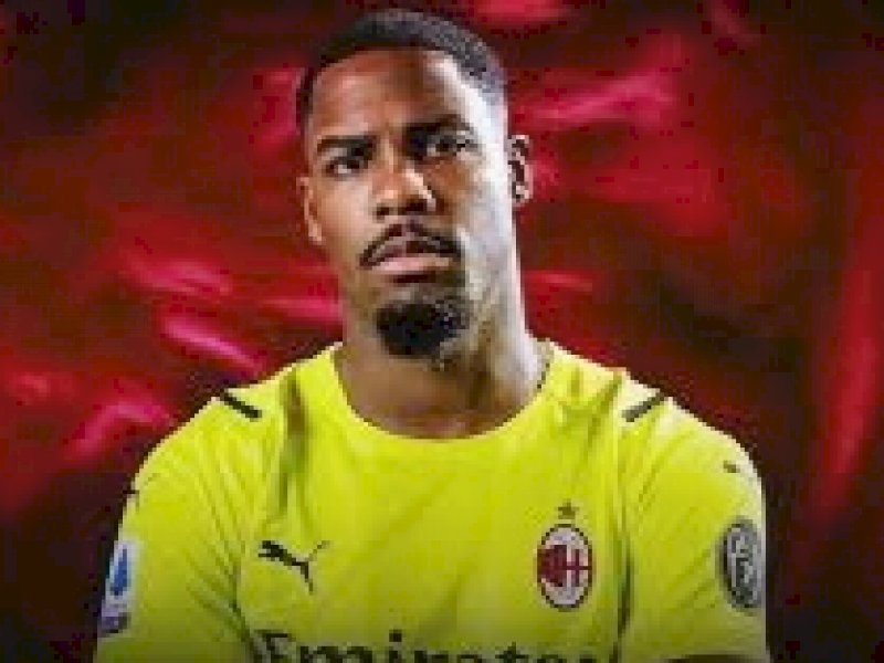 Kiper Anyar AC Milan Mike Maignan tampil apik selama didampuk mengganti Donnarumma (int)