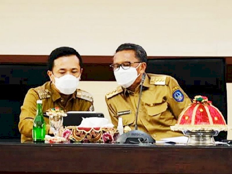Prof Rudy Jamaluddin (kiri) dan Prof Nurdin Abdullah (kanan) (int)