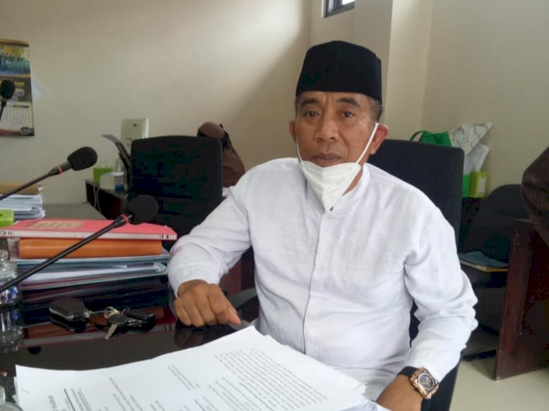 Juru bicara fraksi Wajo Bersatu DPRD Wajo, Haji Ambo Mappasesu (ist/win)