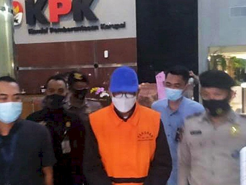 Gubernur Sulsel non aktif Nurdin Abdullah saat diamankan di Kantor KPK (int)