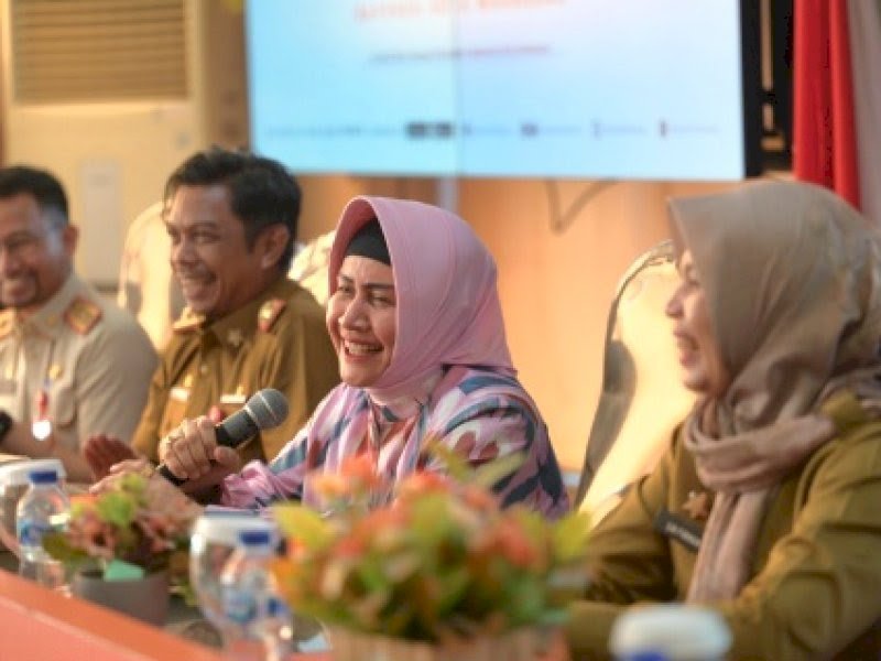 Indira Yusuf Dorong Semangat Kekompakan Pegawai Bapenda Makassar