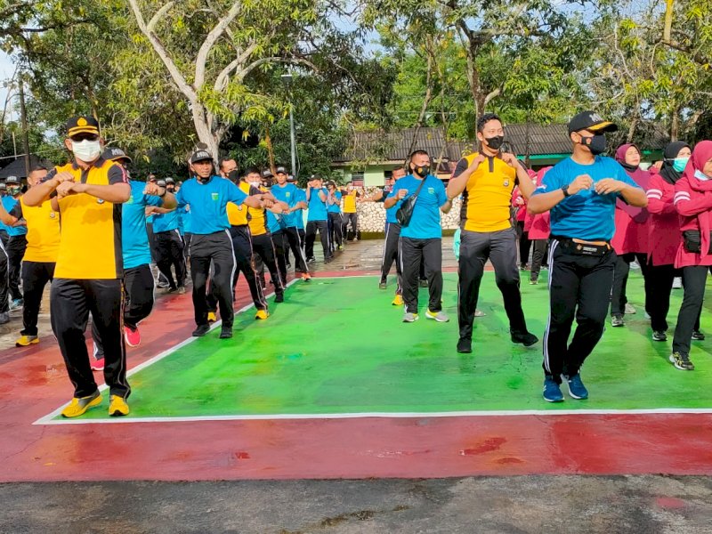 Olahraga bersama Kodim 1426 dan Polres Takalar. (Ist)