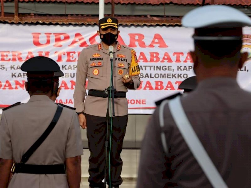 Kapolres Bone AKBP Ardyansyah pimpin sertijab lingkup Polres Bone. (Ist)