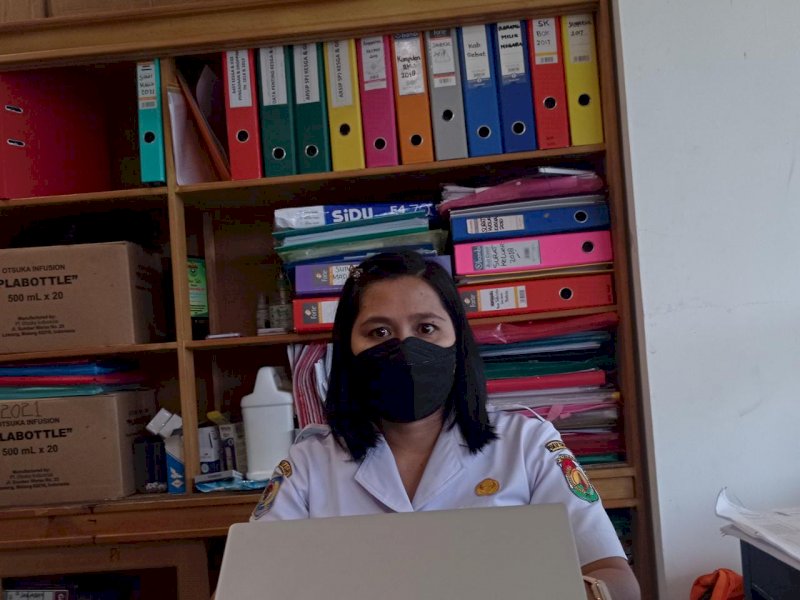 Sekretaris Dinkes Torut Ira Waty. (Andarias)