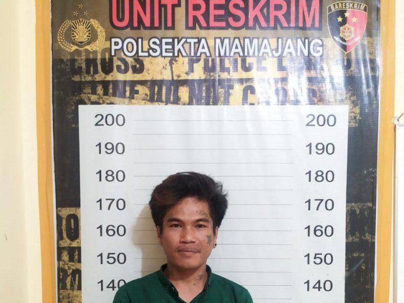 Pelaku pencurian air mineral diamankan polisi. (Foto: Ist)