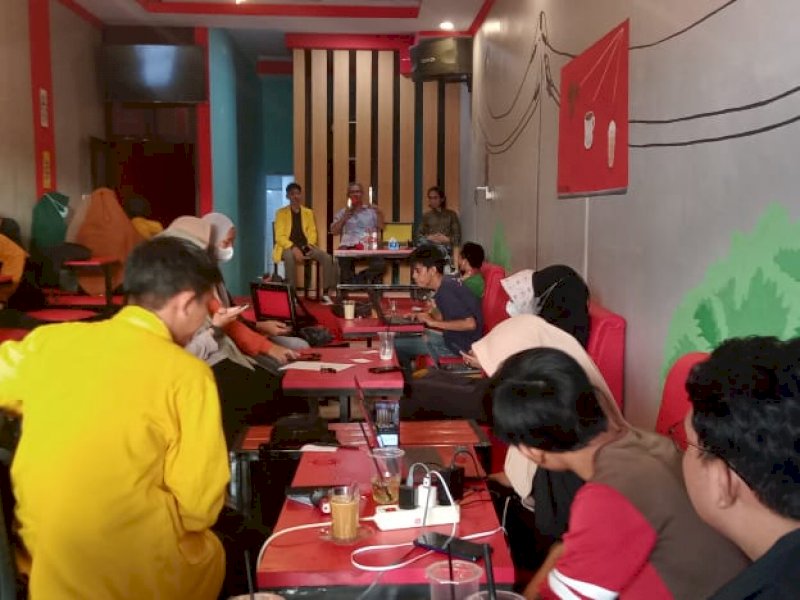 IPM Sulsel gelar dialog pelajar di Cafe Lampu Merah. (Ist)