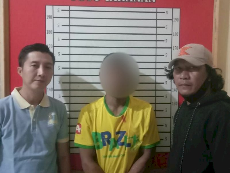 Oknum Satpol PP terduga pelaku pencabulan setelah diamankan anggota Resmob Polres Bantaeng.