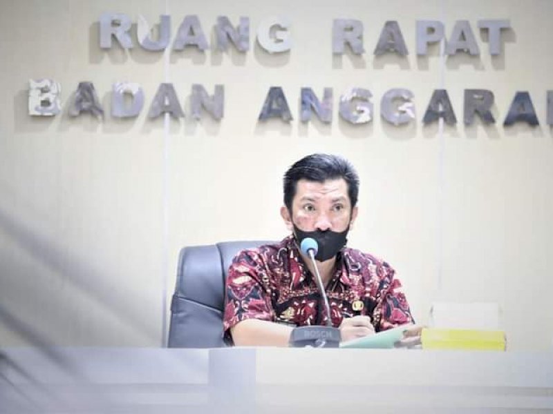 Kasubag Humas DPRD Makassar Taufiq Nadsir resmi diberhentikan. (Int)