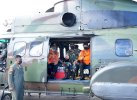 Via Helikopter, Gubernur Sulsel Pantau Pencarian KM Ladang Pertiwi di Perairan Pangkep