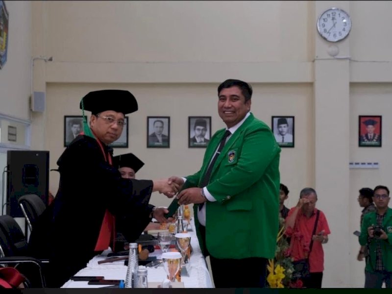 Bupati Maros Chaidir Syam Raih Gelar Doktor Hukum di UMI Makassar 