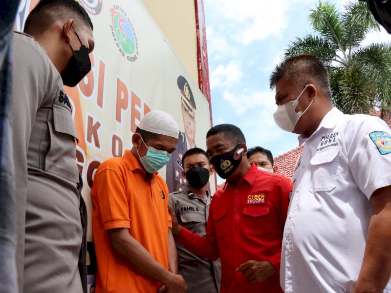 Kurir narkoba ditangkap polisi.