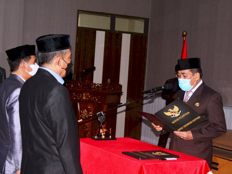 Bupati Sidrap Dollah Mando melantik sejumlah pejabat tinggi lingkup Pemkab Sidrap. (Ist)