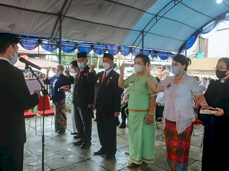 Suasana pelantikan 5 PPATS Torut oleh Kepala Pertanahan Torut, Aspar. (Ist)