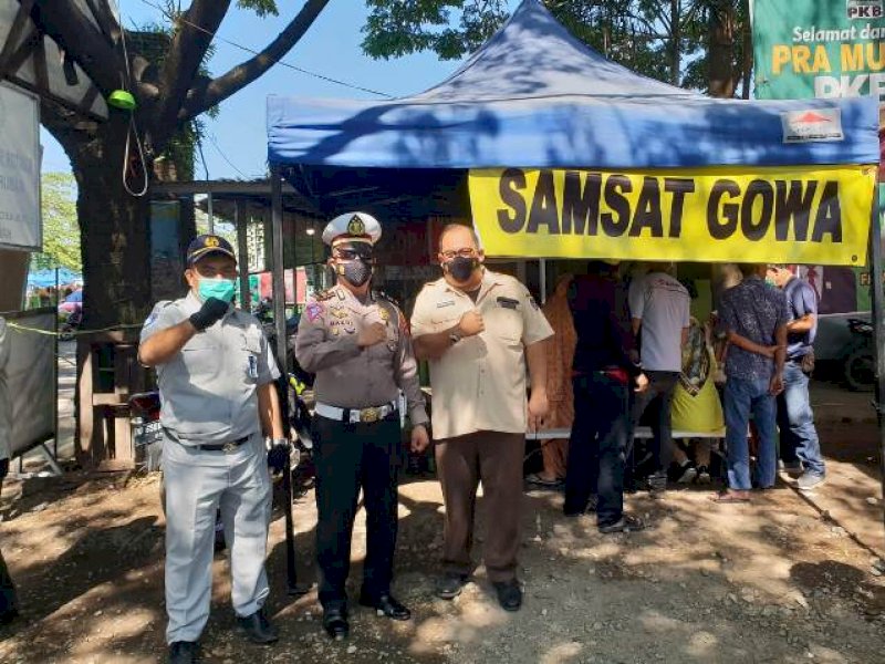 Samsat melakukan razia dan mengamankan 2 sepeda motor. 
