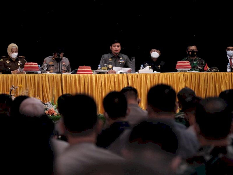 Bupati Gowa Adnan Purichta Ichsan menjelaskan soal target vaksinasi. (Ist)