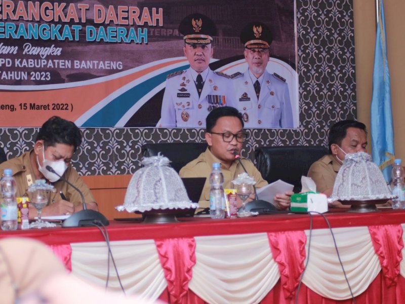 Bupati Bantaeng Ilham Azikin menghadiri forum perangkat daerah. (Ist)