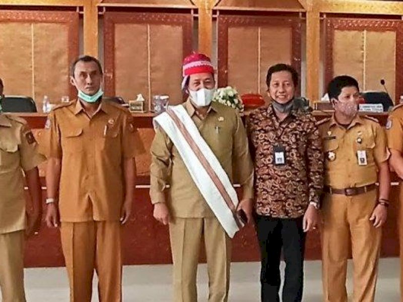 Pjs Bupati Tator Asri Sahrun Said