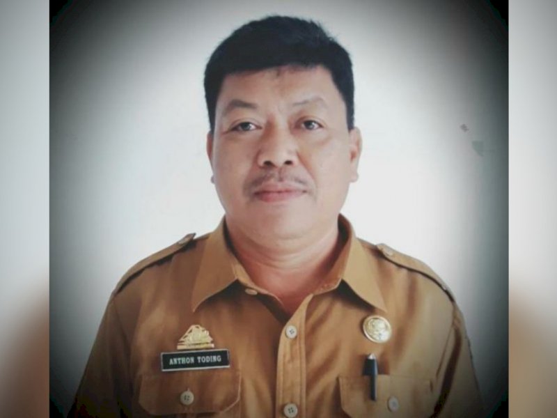 Kadis Pendidikan Tator Anton Toding. 