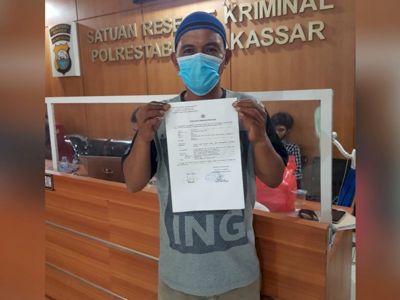 Korban Sirajuddin saat mengadukan soal dugaan intimidasi di Polrestabes Makassar beberapa waktu lalu. 