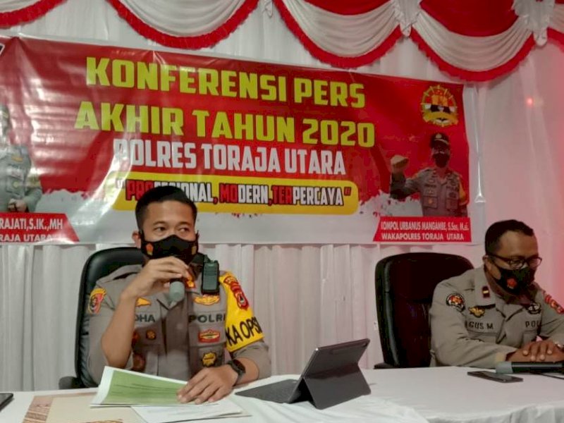 Kapolres Toraja Utara, AKBP Yudha Wirajati merilis pengungkapan kasus tahun 2020, Rabu (30/12/2020). 