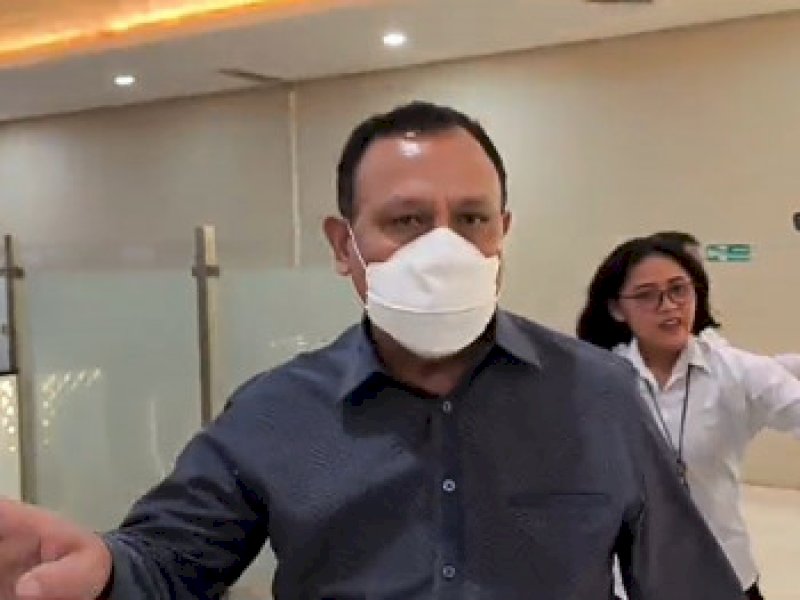 Firli Bahuri saat tiba di Bareskrim Polri pagi tadi. (int) 