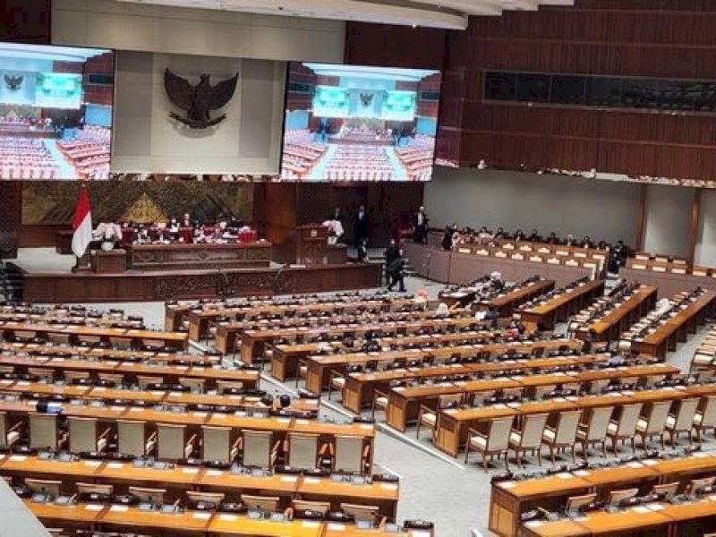 Rapat paripurna pengesahan RUI Desa. (int) 