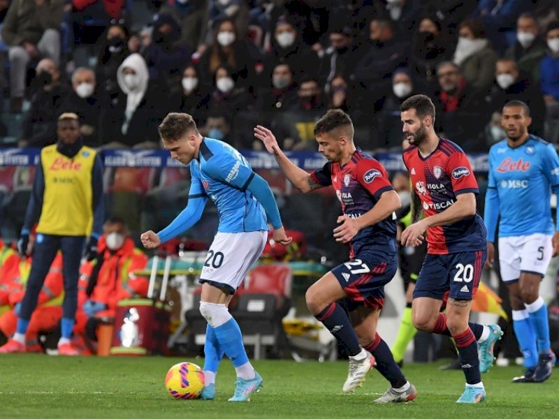 Napoli bermain seri 1-1 melawan Napoli dini hari tadi. (int)