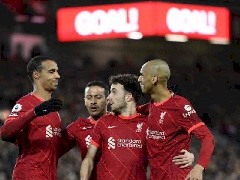 Liverpool menang 2-0 atas Leicester dalam lanjutan Liga Inggris.