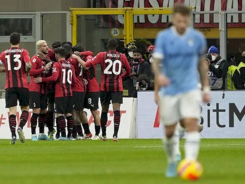AC Milan menaklukkan Lazio dan melaju ke babak semi final Coppa Italia.