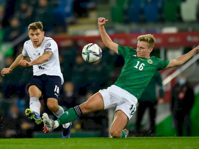 Italia gagal lolos langsung ke Piala Dunia usai ditahan Irlandia Utara 0-0.