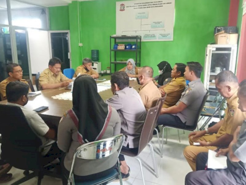 Unit Pelayanan Teknis (UPT) PAL Dinas PU Makassar menggelar rapat koordinasi (rakor) rencana sosialisasi sambungan rumah instalasi pengolahan air limbah (IPAL) Losari.