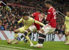 LIGA INGGRIS: Sengit, Kontroversi! MU Tundukkan Arsenal 3-2