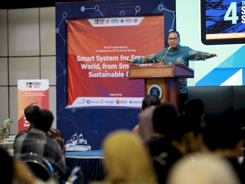 Danny Pomanto memaparkan visi-misi Makassar Sombere' & Smart City dalam event Goesmart; Goes to Indonesia Society 5.0 di ITB.