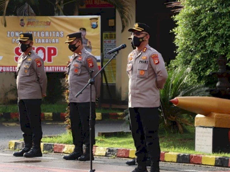 Kapolres Takalar Kapolres Takalar AKBP Beny Murjayanto pimpin apel pagi. (Ist)