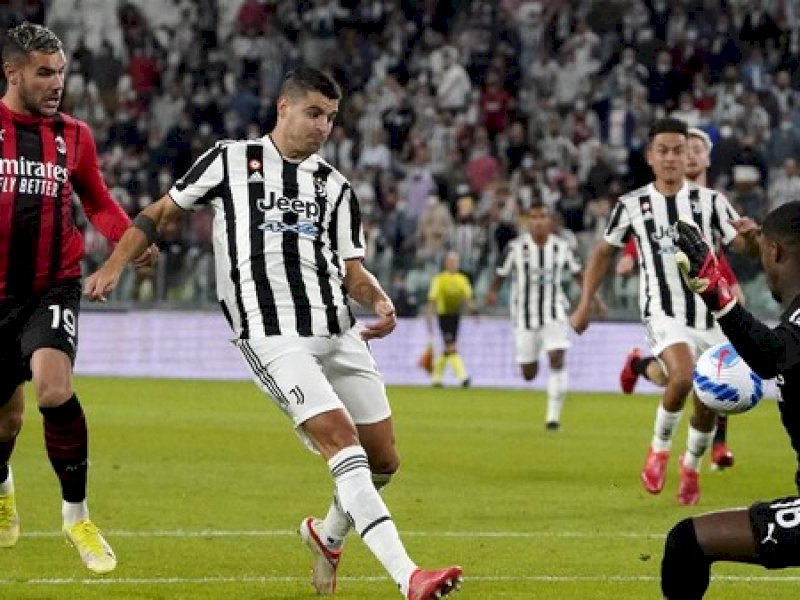 Juventus hanya bermain imbanh 1-1 melawan AC Milan.  (int) 