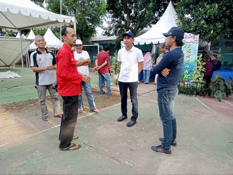 Ketua DPRD Makassar Rudianto Lallo meninjau persiapan panitia reuni IKA SMAN 6 Makassar. (Ist)