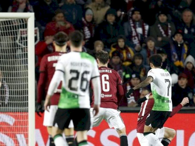Liverpool menjebol gawang Sparta Praha. (int) 