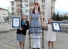 Guinness World Records Kukuhkan Gelgi Wanita Tertinggi di Dunia