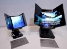 Samsung Perkenalkan Smartphone Lipat Tiga 