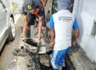 Dinas PU Makassar Lakukan Pengerukan Drainase, Cegah Genangan Air